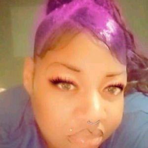 Meet your Posher, Ebony